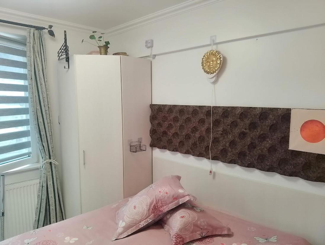 1 Small Studio, Central, Self Check In Синая Экстерьер фото